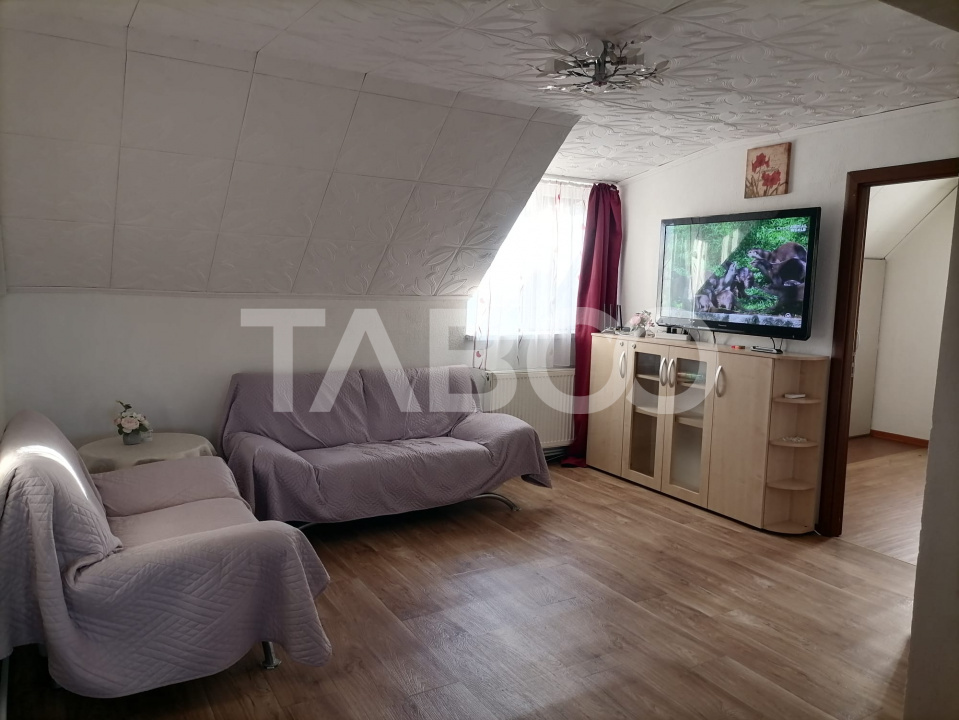 Apartamen 3 camere balcon etaj intermediar in zona Trei Stejari 