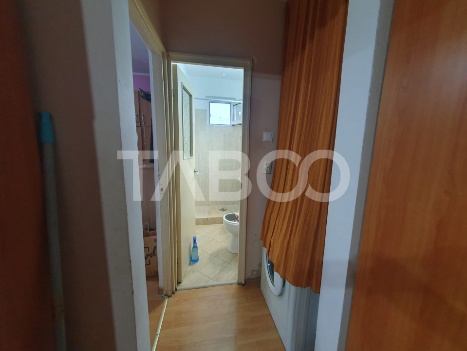 Apartament 2 camere 43 mp utili semidecomandat etaj 3 zona Negoiu
