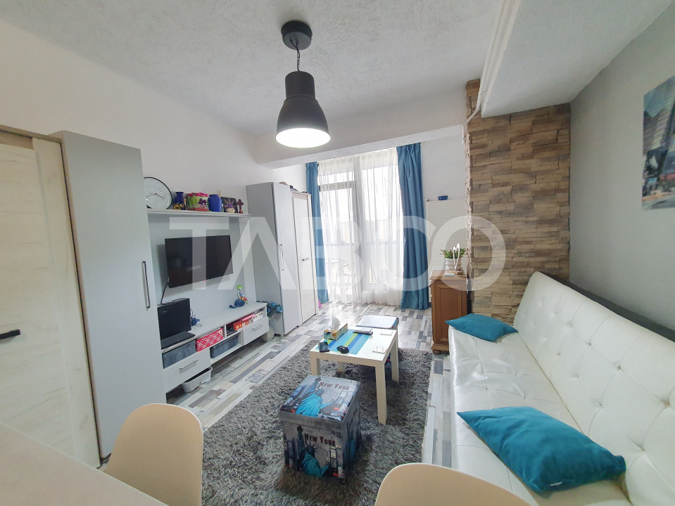 Apartament 2 camere 45 mpu balcon etaj intermediar zona Doamna Stanca