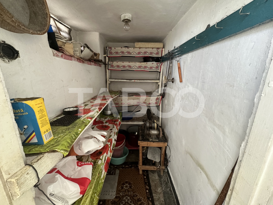 Apartament 2 camere 47 mpu decomandat 2 boxe la subsol garaj etaj 2