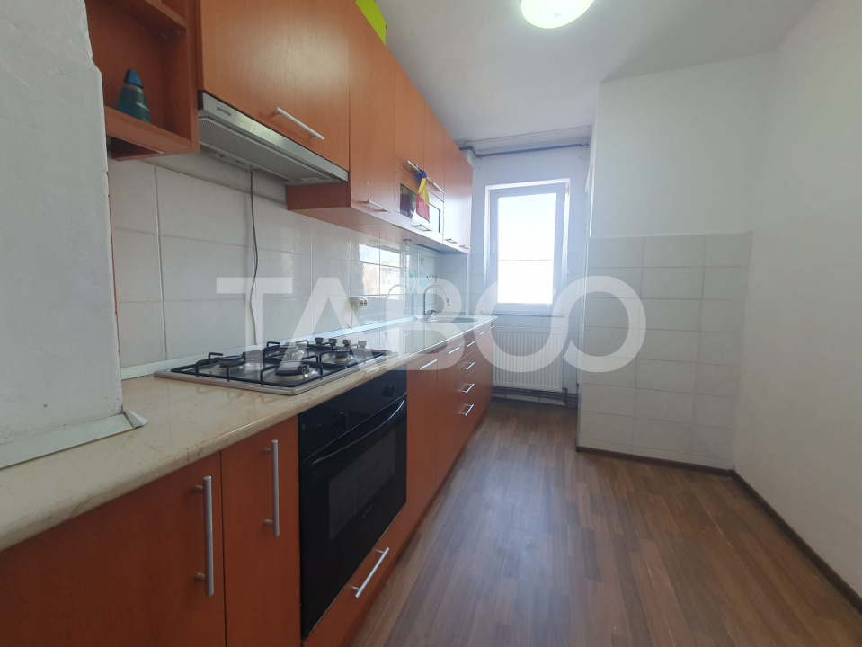 Apartament 2 camere 48 mp + 3 mp balcon zona Tudor Vladimirescu
