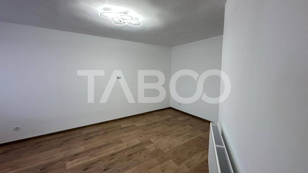 Apartament 2 camere balcon modern loc de parcare zona Turnisor Sibiu