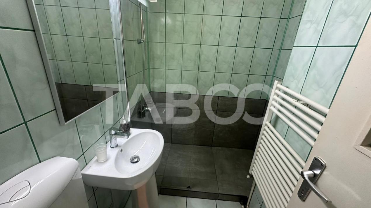 Apartament 2 camere balcon pivnita zona Rahovei Sibiu 