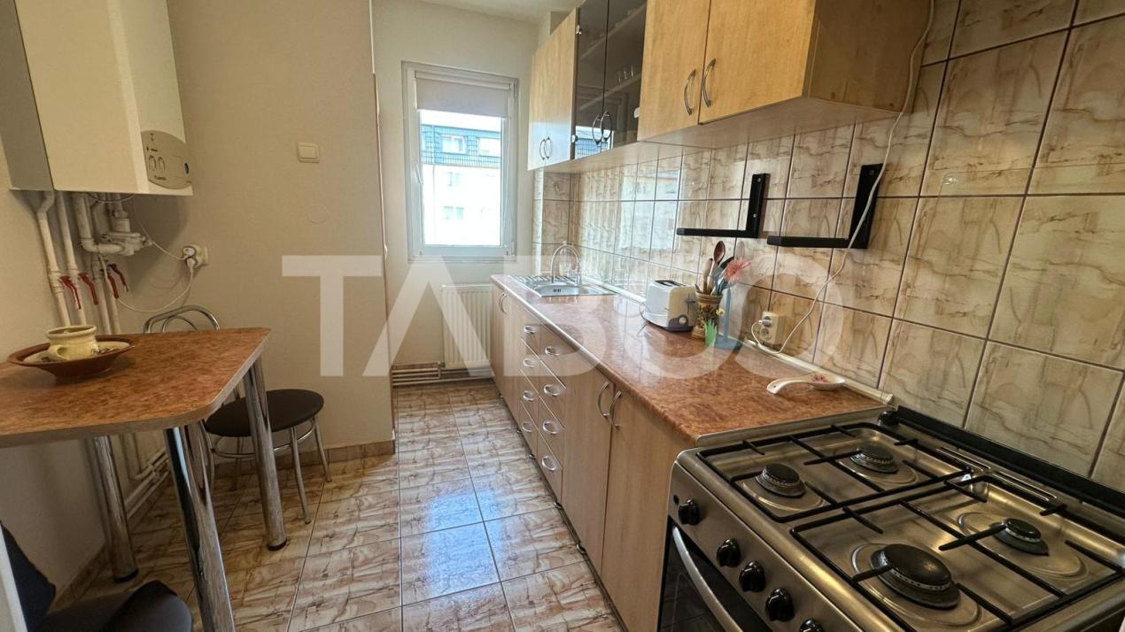 Apartament 2 camere balcon pivnita zona Rahovei Sibiu 