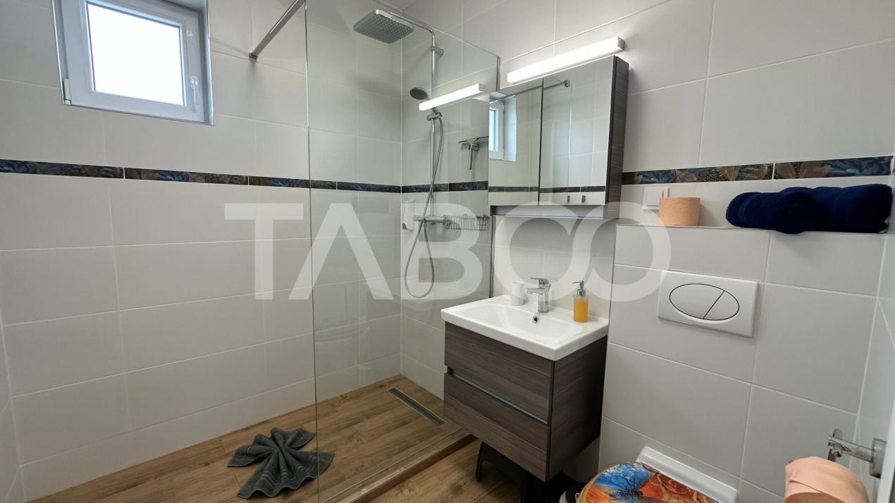 Apartament 2 camere bloc cu lift balcon loc de parcare Turnisor Sibiu
