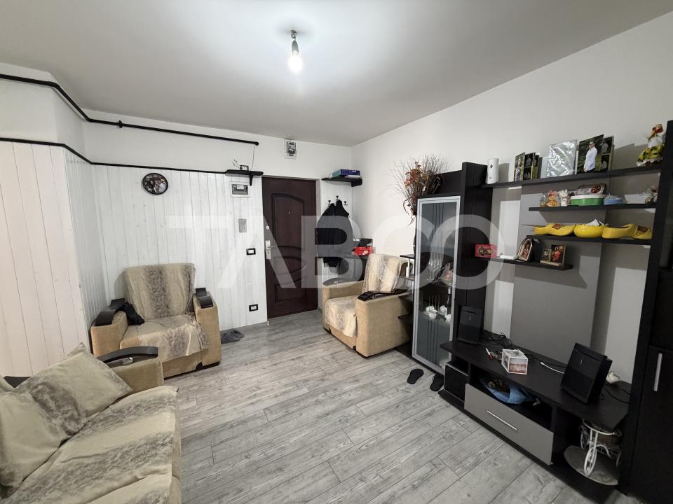 Apartament 2 camere complet mobilat utilat boxa la subsol 47 mpu lift in Fagaras - Garii