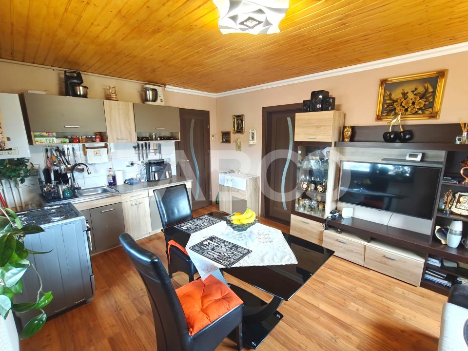 Apartament 2 camere cu balcon de vanzare -complet mobilat - COMISION 0