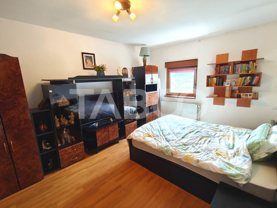 Apartament 2 camere cu balcon de vanzare -complet mobilat - COMISION 0