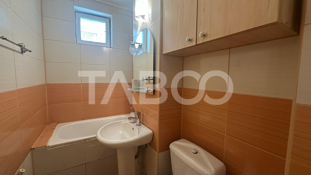 Apartament 2 camere cu balcon mobilat zona Mihai Viteazul Sibiu