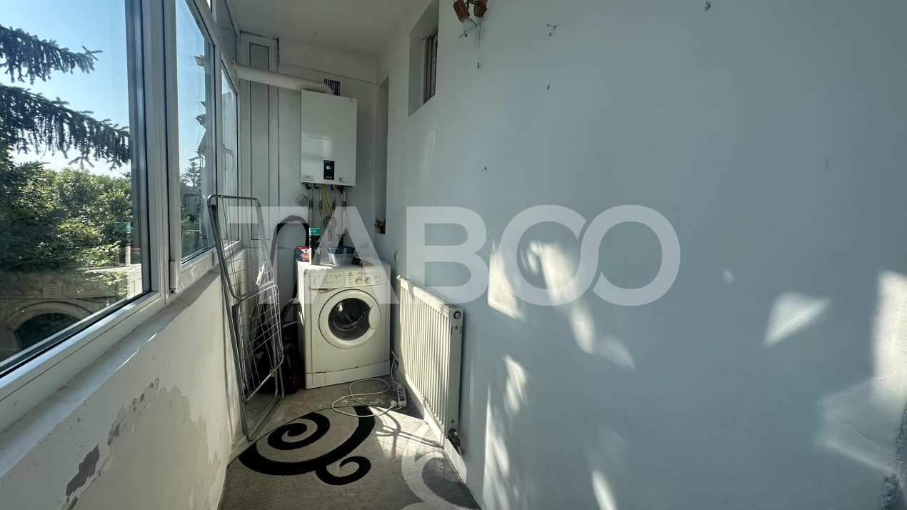 Apartament 2 camere cu balcon mobilat zona Mihai Viteazul Sibiu