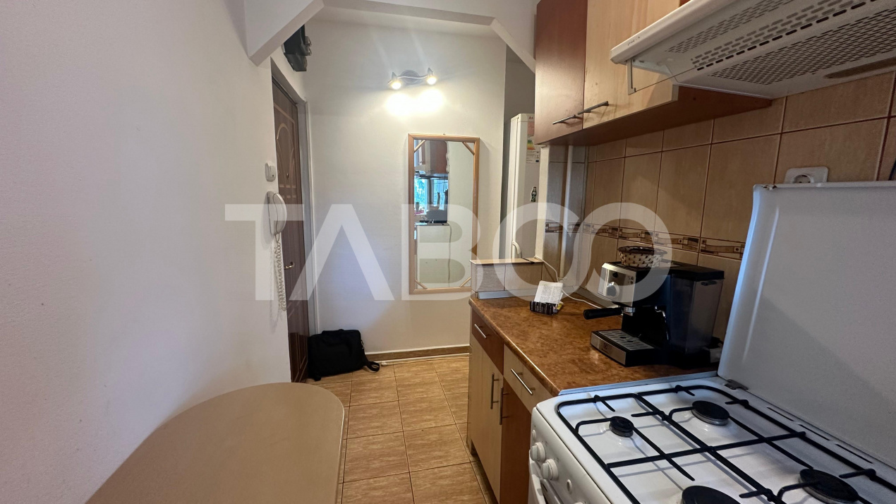 Apartament 2 camere cu balcon mobilat zona Mihai Viteazul Sibiu