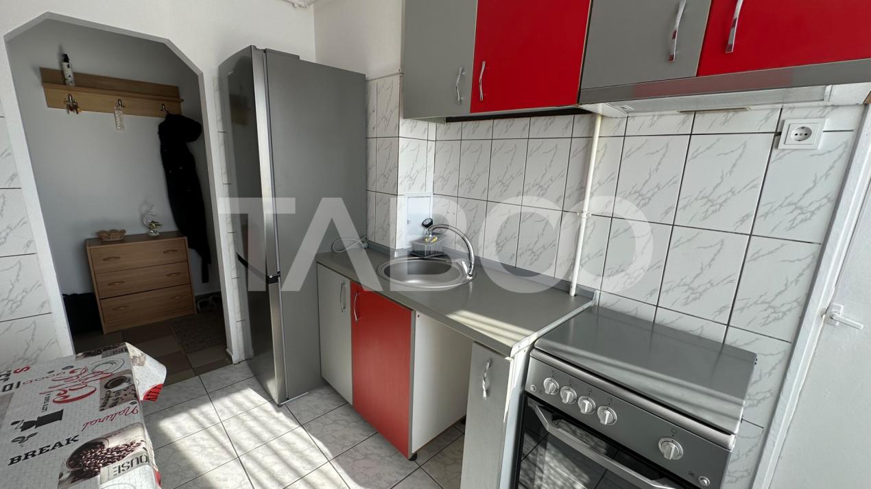 Apartament 2 camere de inchiriat 54 mpu balcon zona Terezian Sibiu