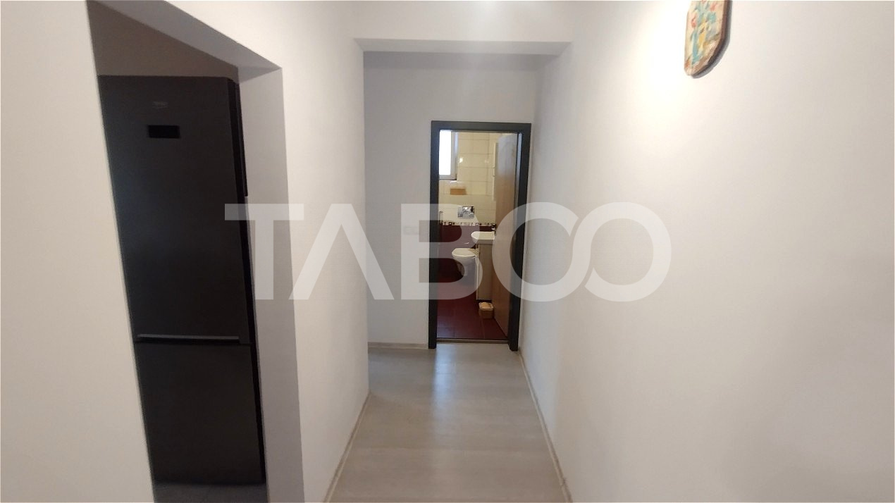 Apartament 2 camere de inchiriat parcare si balcon Strand Sibiu