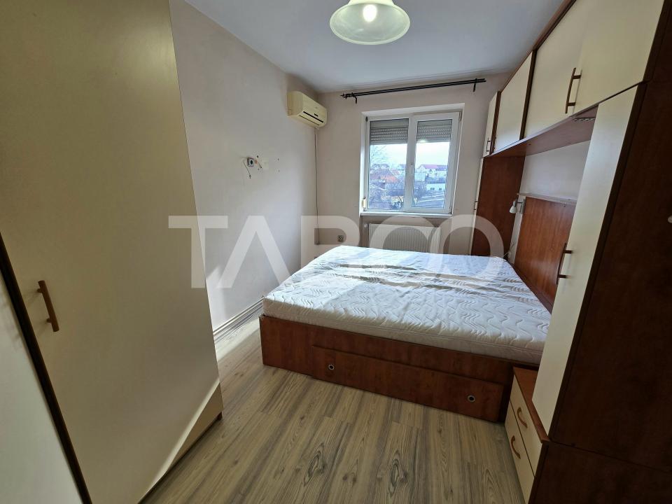 Apartament 2 camere de vanzare 48 utili balcon zona Vasile Aaron Sibiu