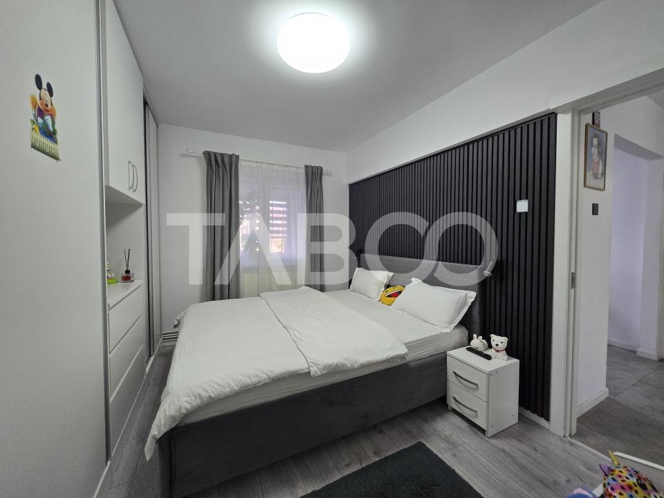 Apartament 2 camere de vanzare 51mp decomandat zona Vasile Aaron Sibiu