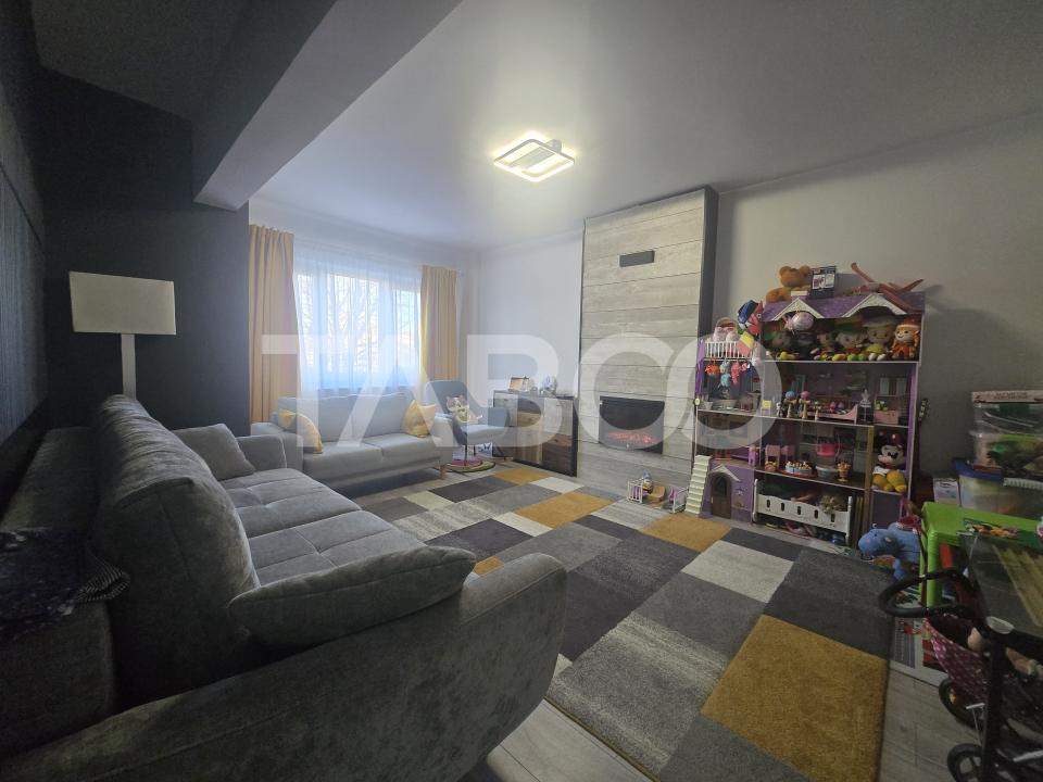 Apartament 2 camere de vanzare 51mp decomandat zona Vasile Aaron Sibiu