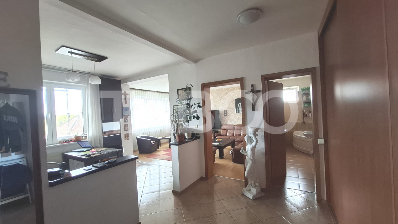 Apartament 2 camere de vanzare decomandat 62 mp zona Siretului Sibiu