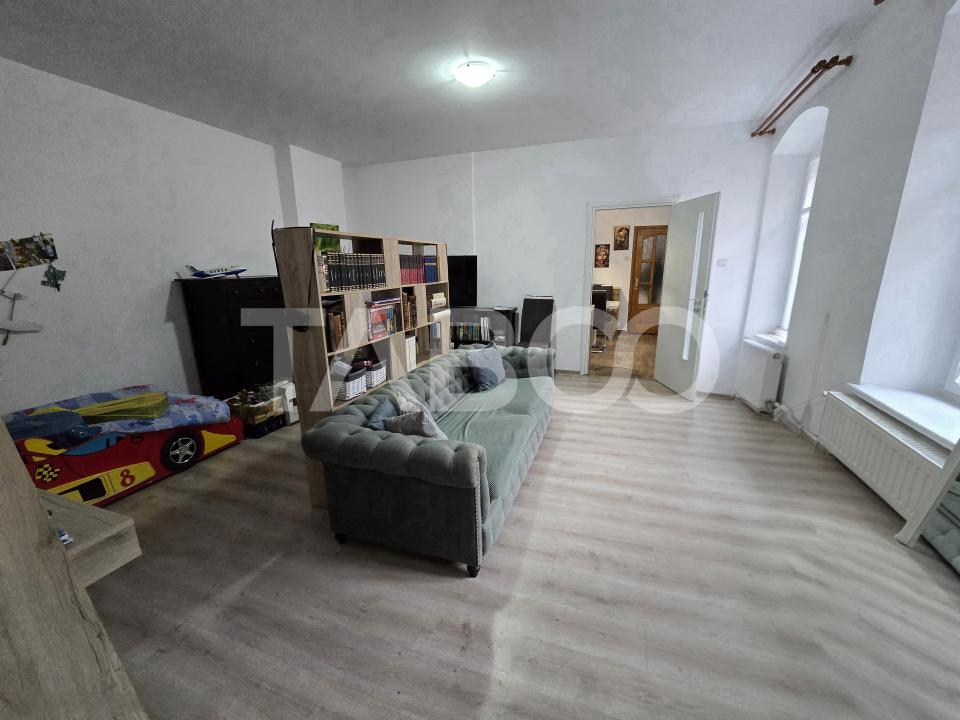 Apartament 2 camere de vanzare la etajul 1 in Centrul Istoric Sibiu in Sibiu - G-ral Gheorghe Magheru