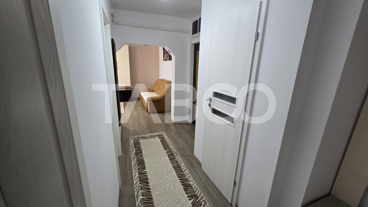 Apartament 2 camere de vanzare Strand etaj intermediar mobilat utilat