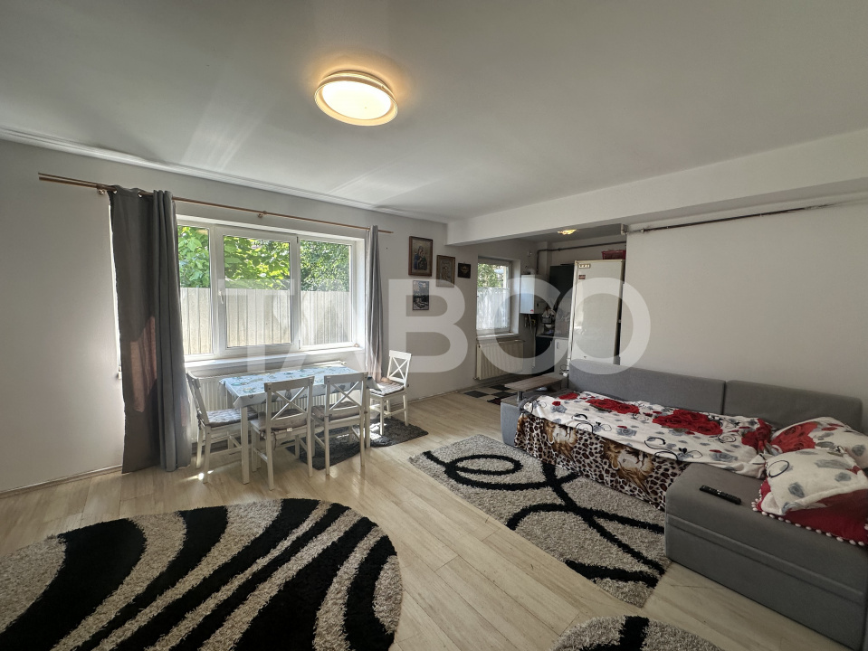 Apartament 2 camere decomandat 55 mp utili Aleea Iasomiei Turnisor