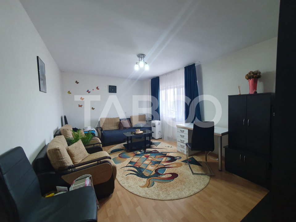 Apartament 2 camere decomandat 70 mp + 4 mp balcon zona Campului in Fagaras - Cimpului