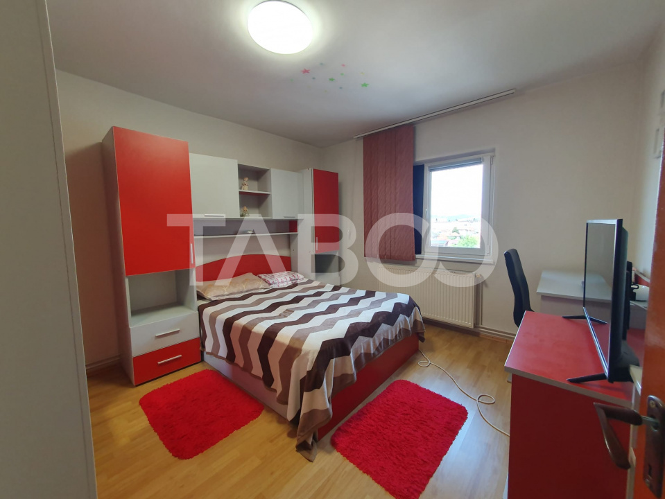 Apartament 2 camere decomandat 70 mp + 4 mp balcon zona Campului