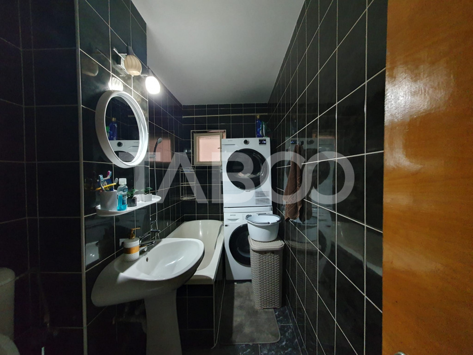 Apartament 2 camere decomandat 70 mp + 4 mp balcon zona Campului