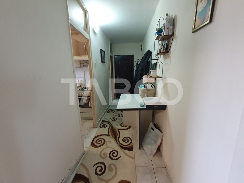 Apartament 2 camere decomandat 70 mp + 4 mp balcon zona Campului