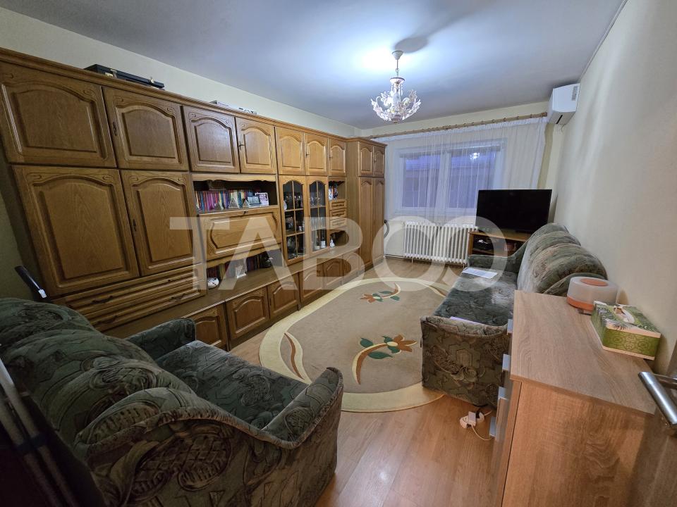 Apartament 2 camere decomandat balcon pivnita Terezian Sibiu in Sibiu - Constantin Nottara