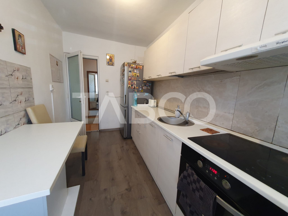 Apartament 2 camere decomandat Bulevardu Unirii la cheie finisat 52 mp