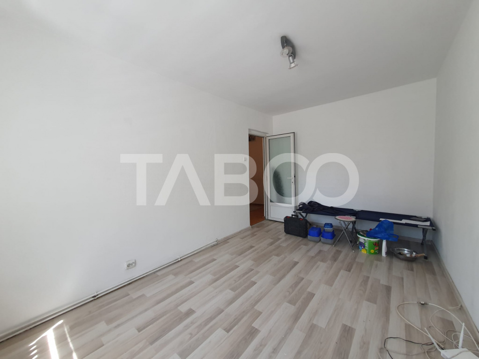 Apartament 2 camere decomandat Bulevardu Unirii la cheie finisat 52 mp