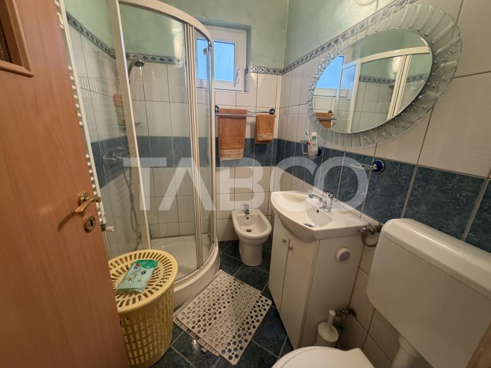 Apartament 2 camere decomandat etaj 1 complet mobilat si utilat 