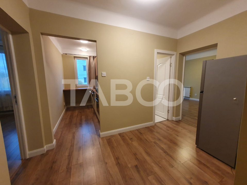 Apartament 2 camere decomandat etaj 1 zona Negoiu bloc de caramida