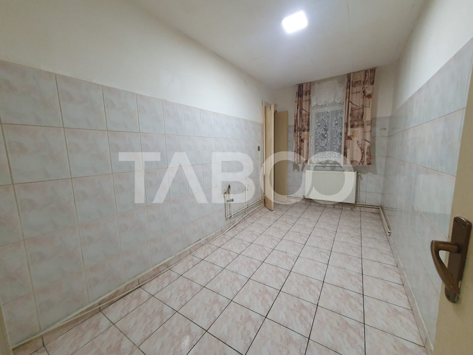 Apartament 2 camere decomandat Zona Stejarului 55 mp utili