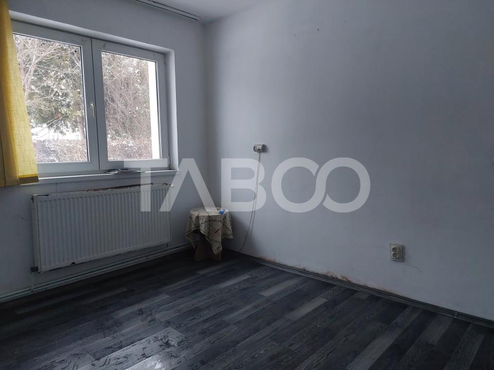 Apartament 2 camere decomandate 35 mp parter Cisnadie