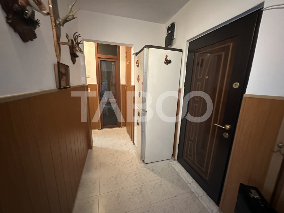 Apartament 2 camere etaj 3 complet mobilat si utilat Zona Plopului