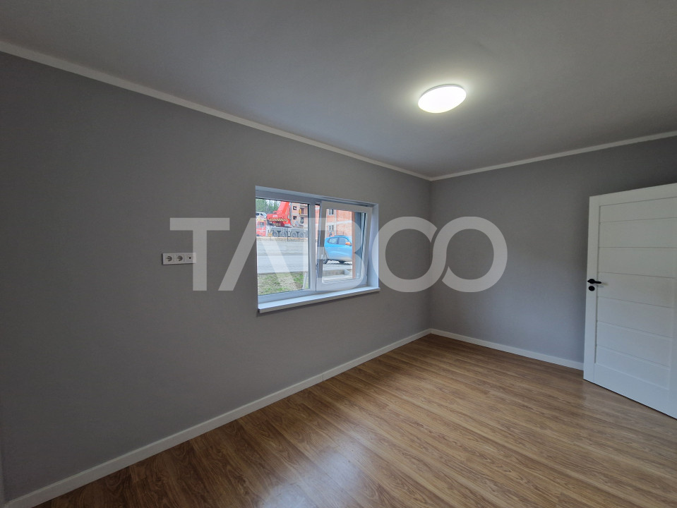 Apartament 2 camere parter 54 mp utili balcon loc de parcare Cristian