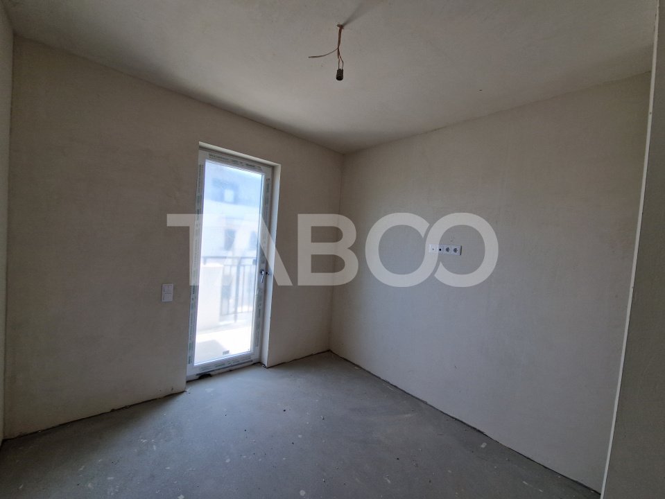 Apartament 3 camere 2 bai 63 mp utili cu gradina parter inalt Turnisor