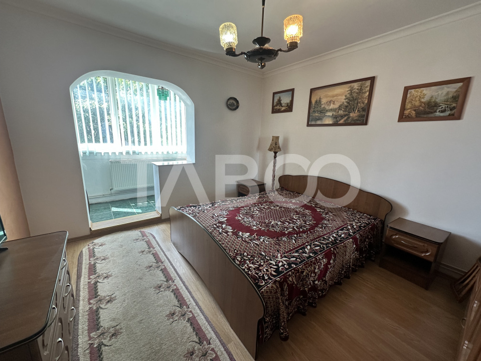 Apartament 3 camere 2 bai boxa subsol 64mpu etaj 1 Bulevardul Unirii in Fagaras - Bulevardul Unirii