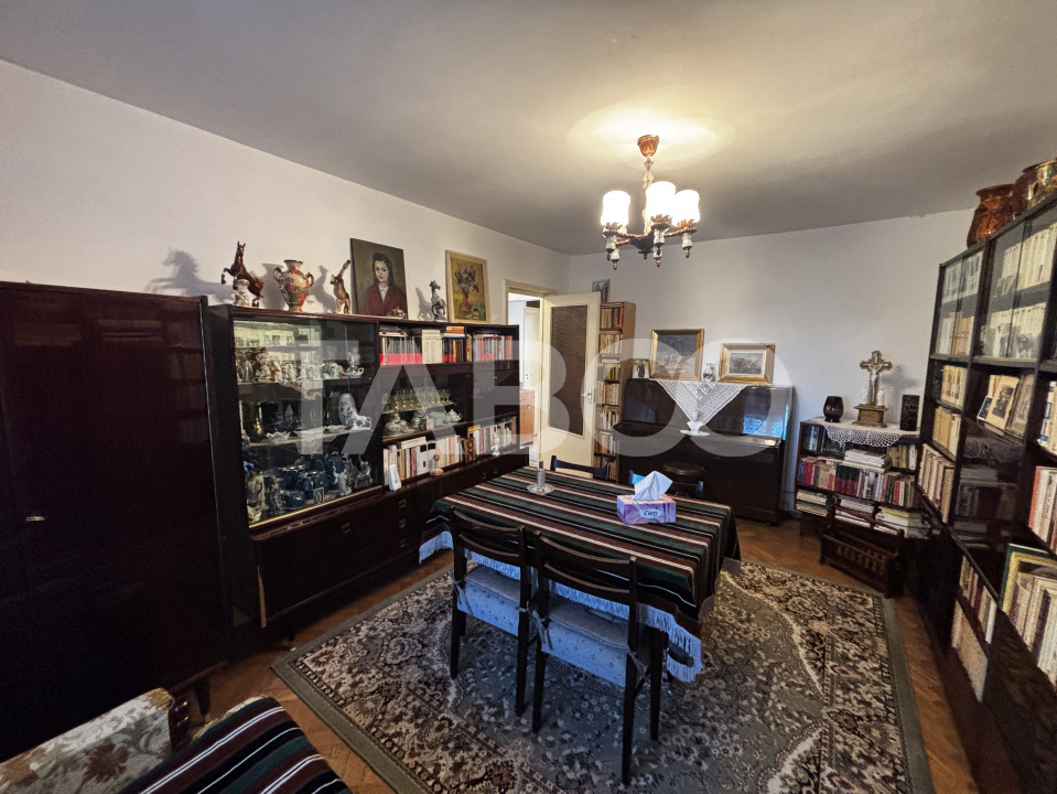 Apartament 3 camere 2 baii  de inchiriat   mobilat utilat Strand