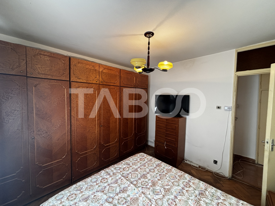 Apartament 3 camere 2 baii  de inchiriat  mobilat utilat Strand