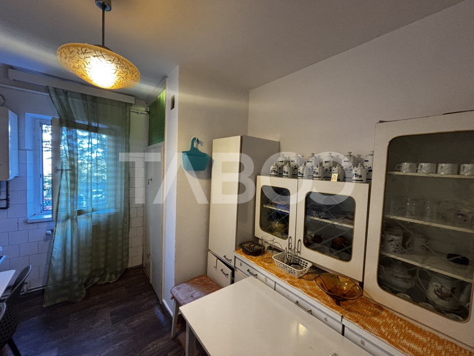 Apartament 3 camere 2 baii  de inchiriat  mobilat utilat Strand