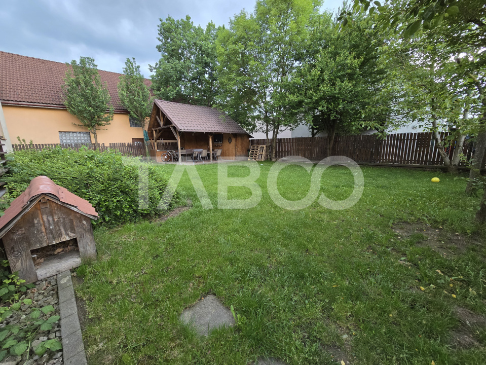 Apartament 3 camere 2 balcoane 2 bai 105 mpu etaj 1 Calea Dumbravii