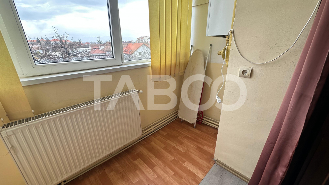 Apartament 3 camere  2 balcoane etaj intermediar Terezian Sibiu