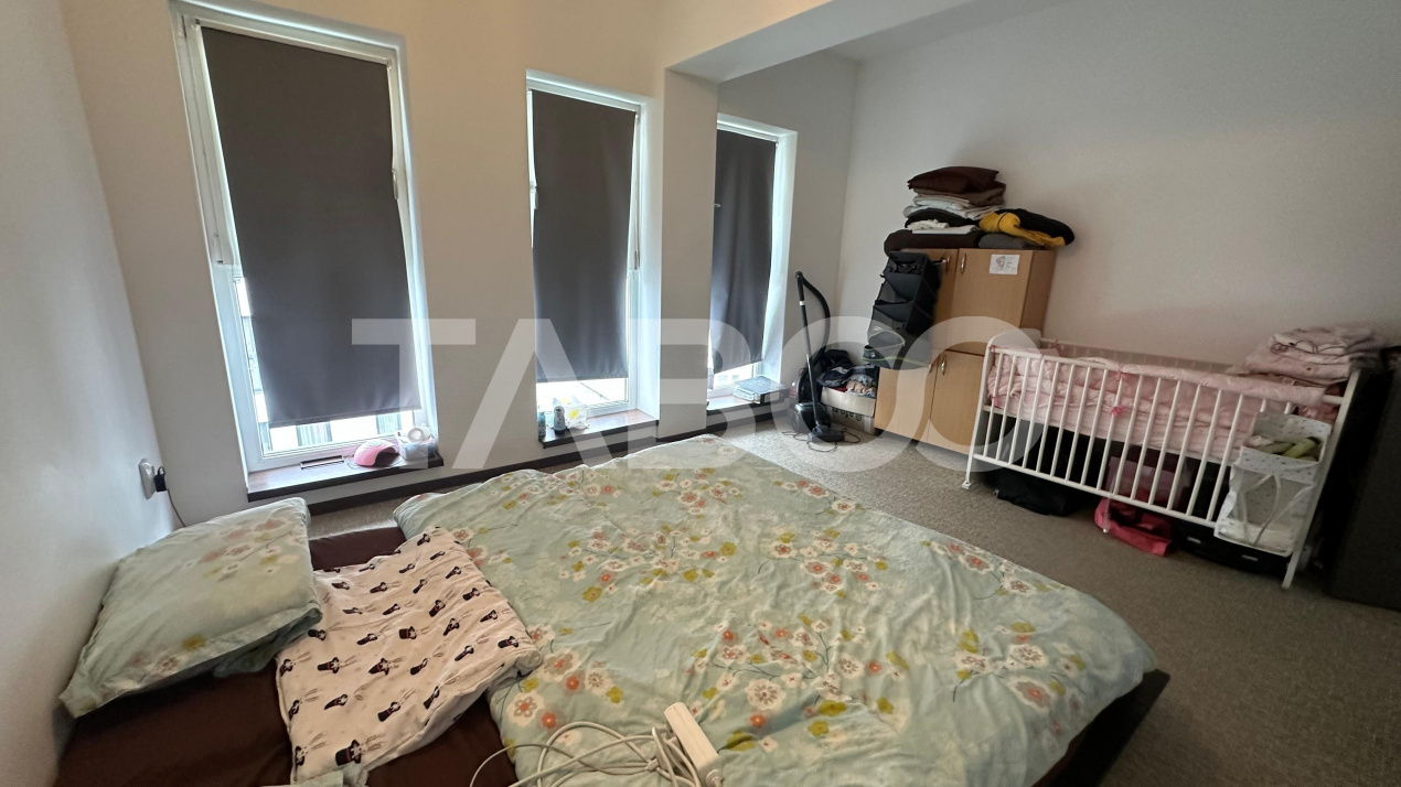 Apartament 3 camere 70 mpu pod privat parcare zona Turnisor Sibiu