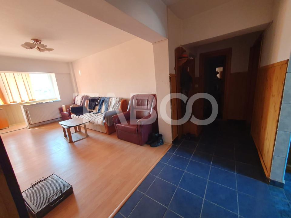 Apartament 3 camere 90 mp 2 balcoane zona Bulevardu Unirii