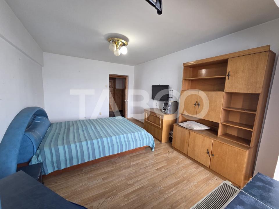 Apartament 3 camere 90 mp 2 balcoane zona Bulevardu Unirii