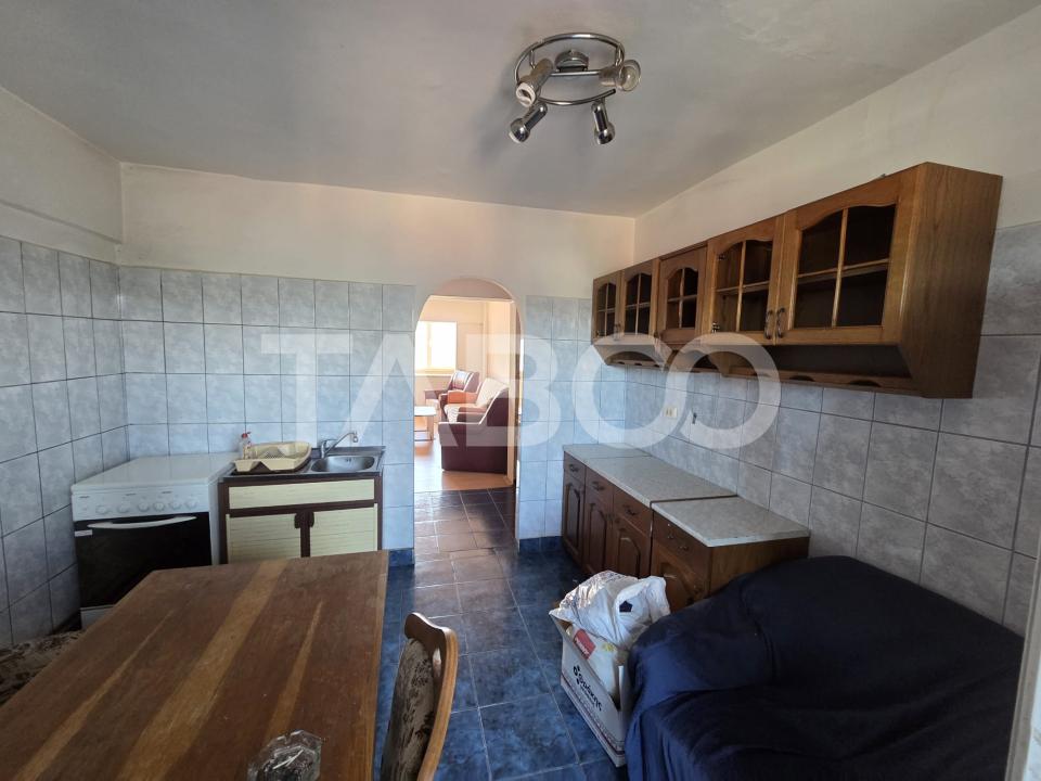 Apartament 3 camere 90 mp 2 balcoane zona Bulevardu Unirii