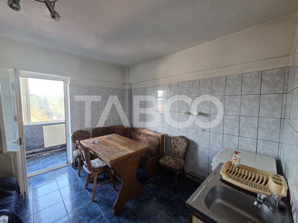 Apartament 3 camere 90 mp 2 balcoane zona Bulevardu Unirii