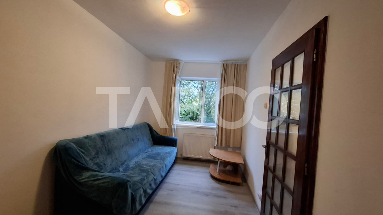 Apartament 3 camere de inchiriat 45 mp zona Vasile Aaron